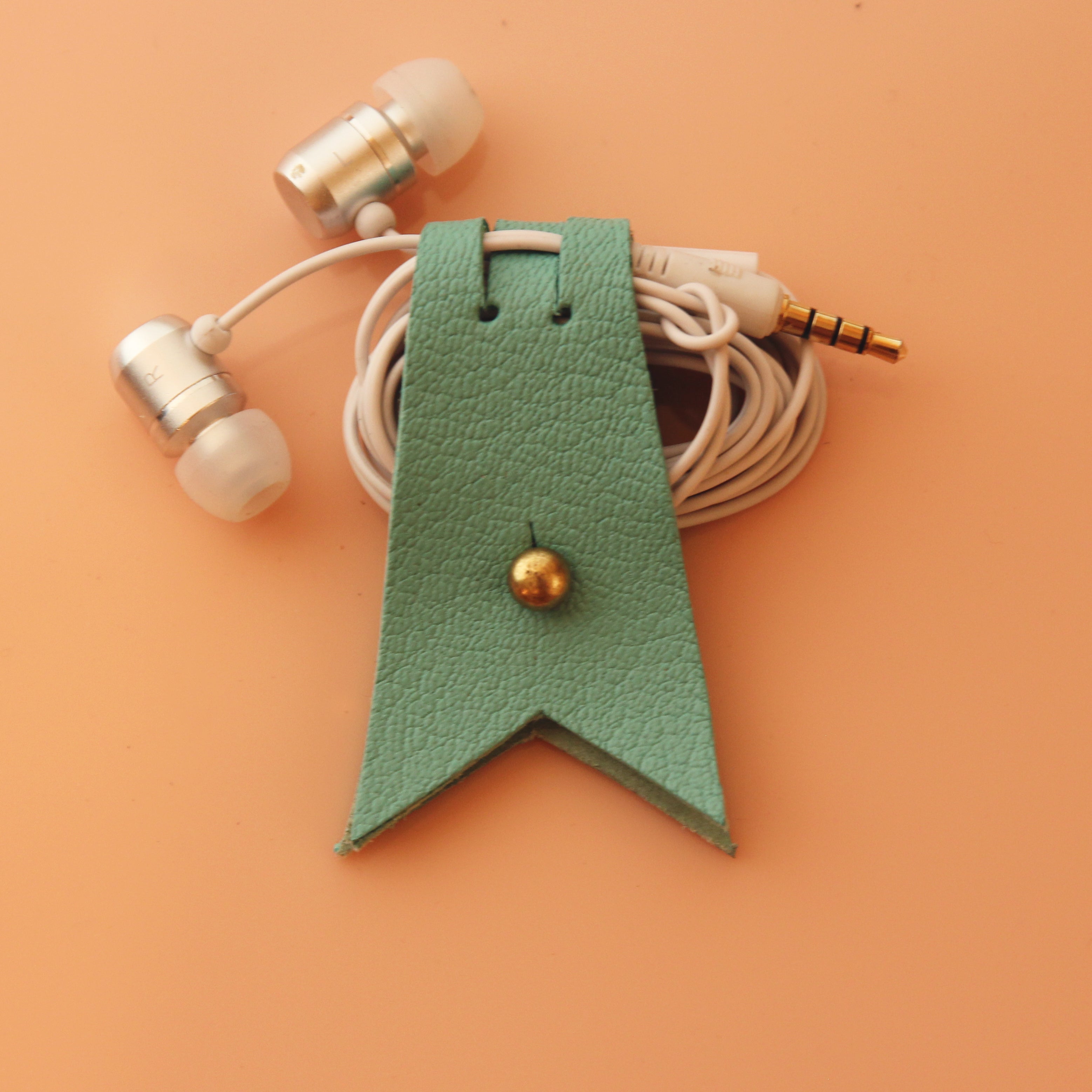 Ribbon Cord Organizer - Free Bird CA